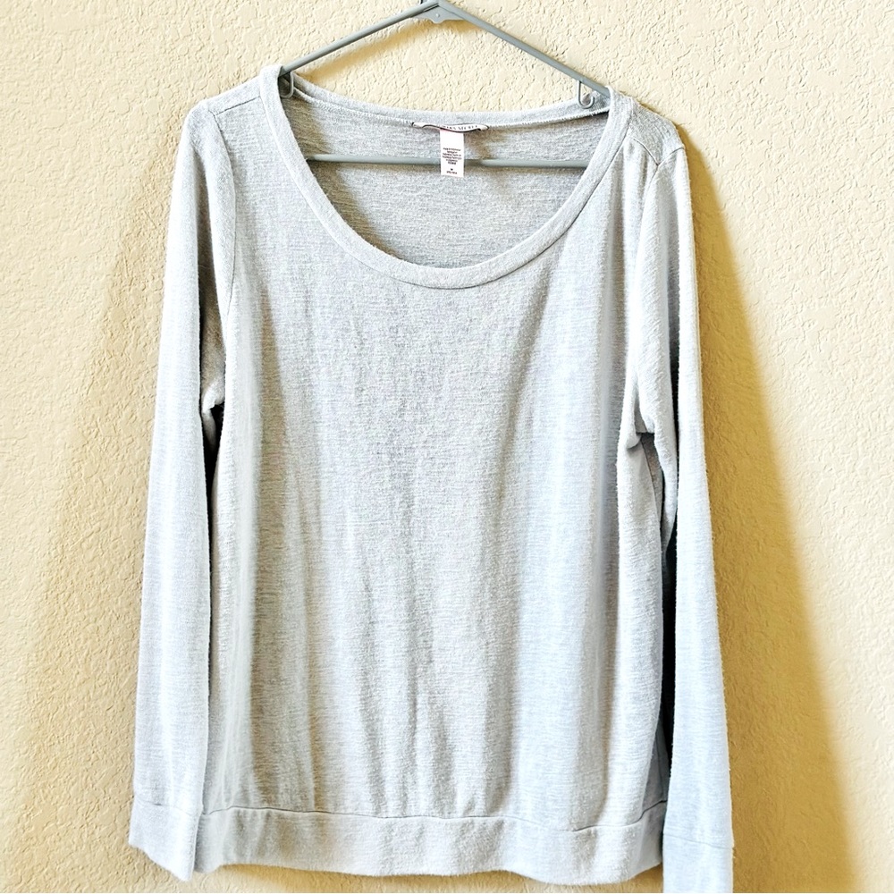 Victoria Secret Light Grey Sweater Size M